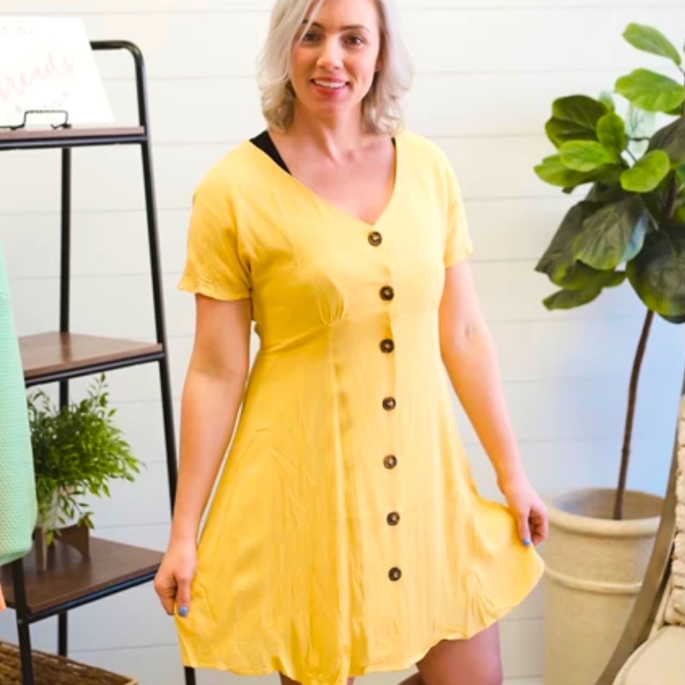 L Love Women’s Dress Size Small